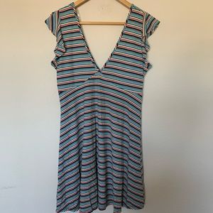 Striped v-neck mini dress🌸